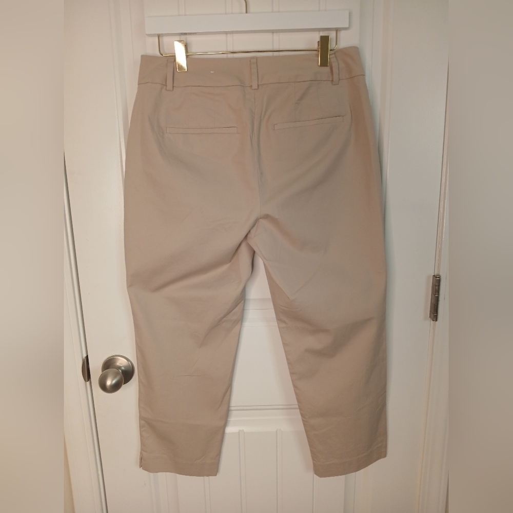 Stylish Tan Cropped Pants - Picture 2 of 7